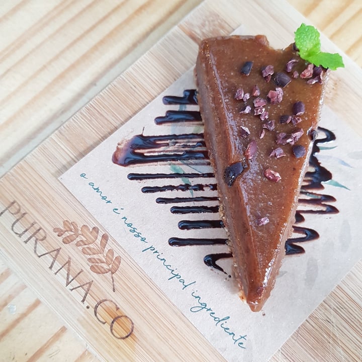 photo of Purana.Co Torta de chocolate com caramelo salgado shared by @patypoletto on  22 Apr 2022 - review