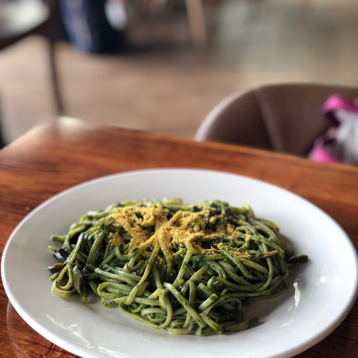 review photo of nomVnom Bistro Spinach Linguine shared by @detide on 02 Dec 2021 - review