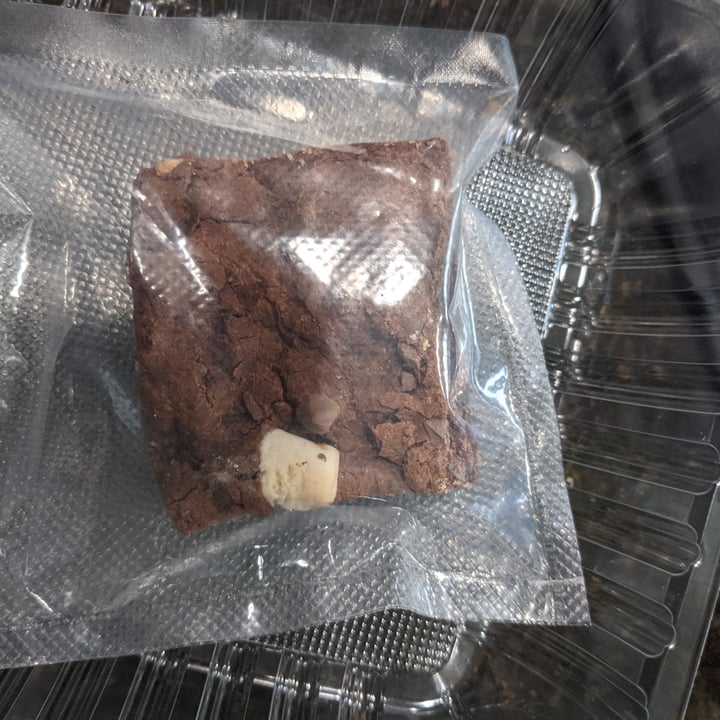 photo of 24 Carrots Campfire Brownie shared by @vigilante-vegan on  24 Oct 2021 - review