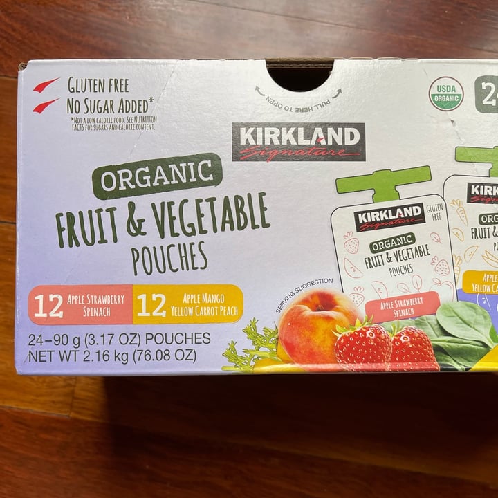 photo of Kirkland Signature Organic applesauce shared by @liviainov on  08 May 2022 - review