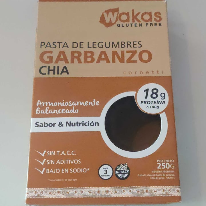 photo of Wakas Pasta de Legumbres Garbanzo y Chía shared by @champiveg on  07 Feb 2022 - review