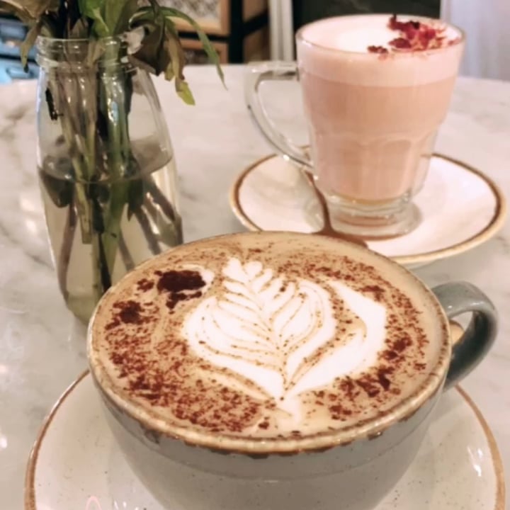 review photo of PALAETTE Hot Chocolate shared by @helenamarlen on 11 May 2020 - review