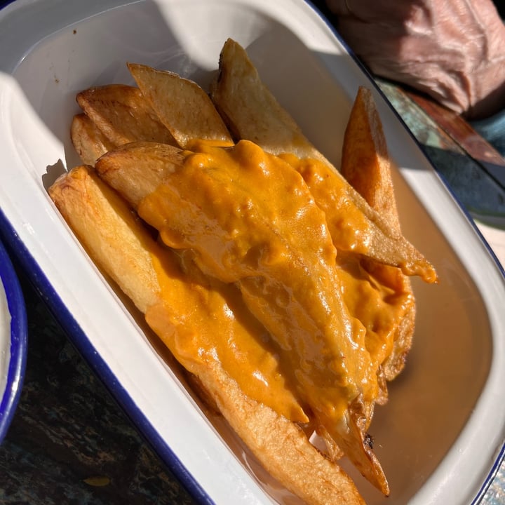 photo of Hierbabuena Papas con cheddar shared by @canica on  15 Sep 2022 - review