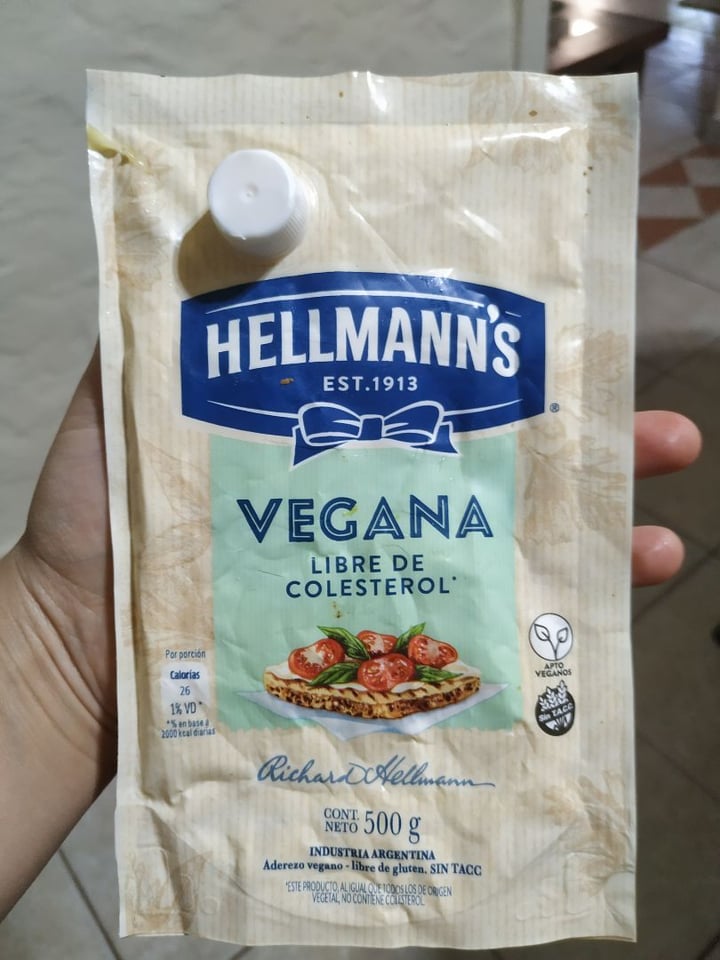 photo of Hellmann’s Hellman’s Vegan Mayonnaise shared by @bastegiano on  24 Dec 2019 - review