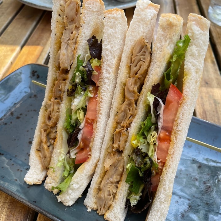photo of Amarre 69 Club Sandwich Amarre69 shared by @yoyovegan on  11 Sep 2021 - review