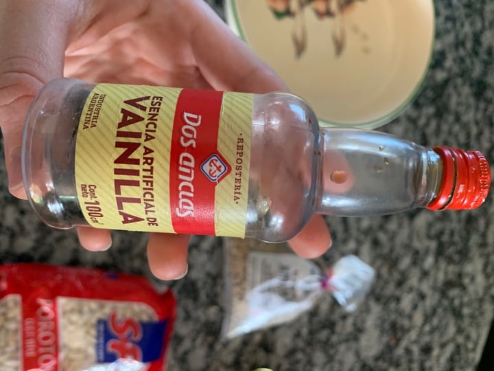 photo of Dos Anclas Esencia de Vainilla shared by @constanzata on  20 Apr 2020 - review