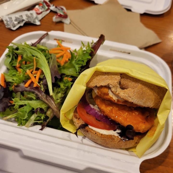 photo of Native Foods Café Buffalo Chicken Run Ranch shared by @parasocialvegan on  23 Jan 2022 - review