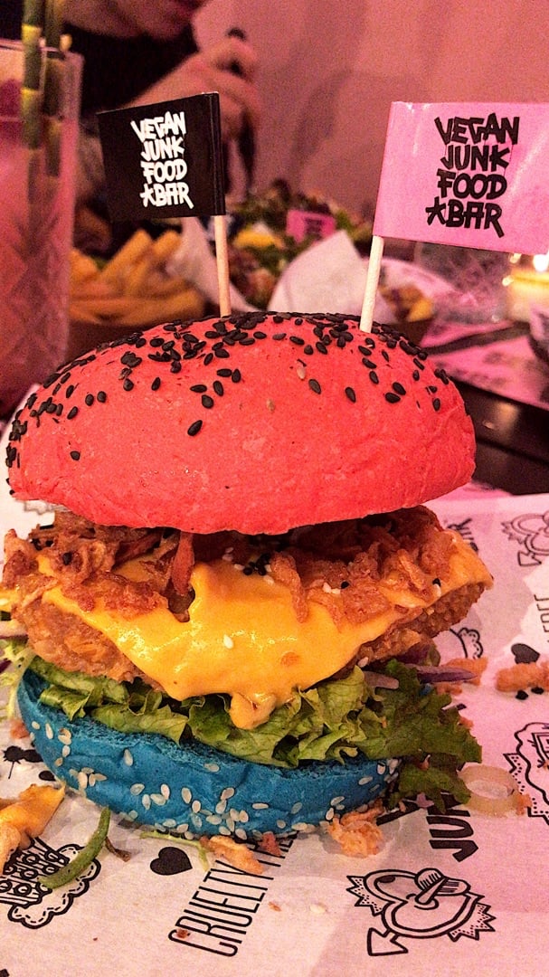 photo of Vegan Junk Food Bar Mc Chik'n shared by @animalliberation on  24 Jan 2020 - review