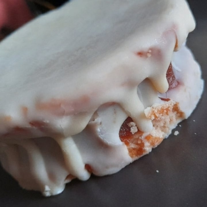 review photo of Hanai Vegana Alfajor Chocolate Blanco shared by @dexter on 13 Jan 2021 - review