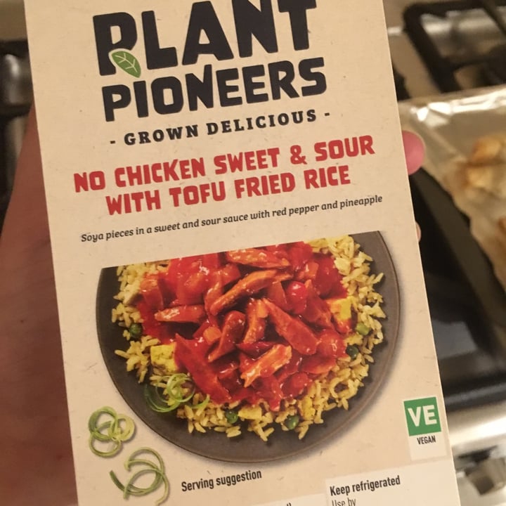 photo of Sainsbury's No Chicken Sweet & Sour With Tofu Fried Rice shared by @alicekatyc on  01 Oct 2020 - review
