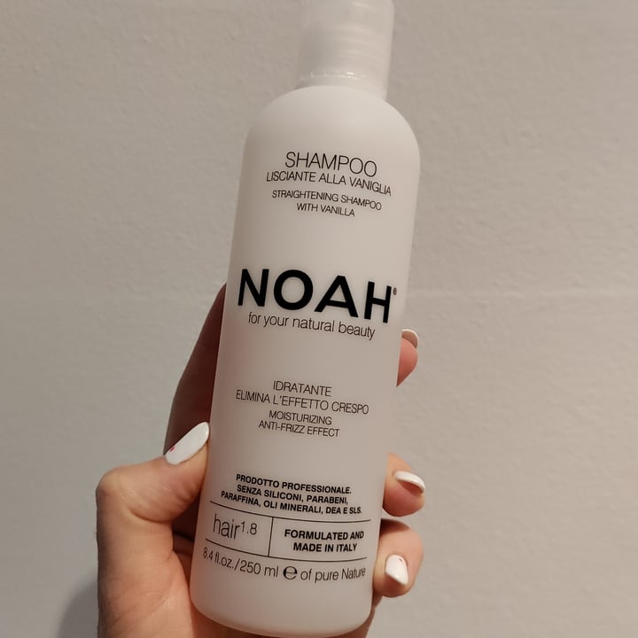 review photo of NOAH Shampoo lisciante alla vaniglia shared by @noe11 on 09 Nov 2022 - review