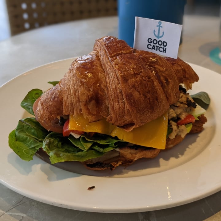 photo of Privé Wheelock Tuna Melt Croissant shared by @oblongboxes on  25 Oct 2021 - review