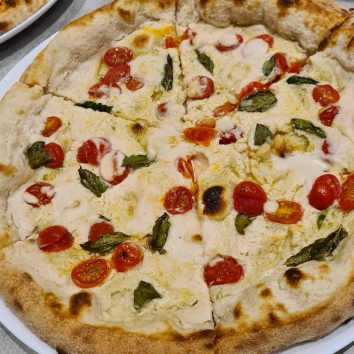 photo of Pizza Power Vegan MARGHERITA AL FILETTO shared by @danimarques on  28 Apr 2022 - review