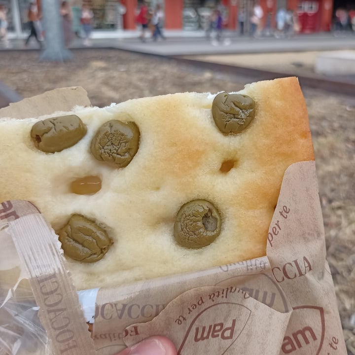 review photo of Pam Focaccia Con Olive shared by @vegetalgiampo on 21 Jun 2022 - review