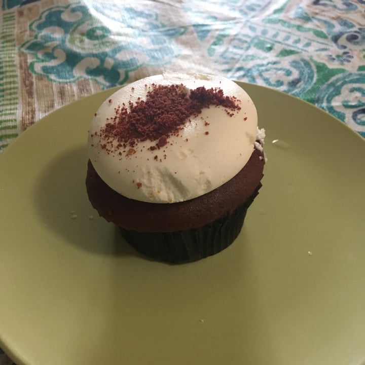 photo of Bunner's Bakeshop Red Velvet cupcake shared by @sara18 on  23 Jan 2021 - review