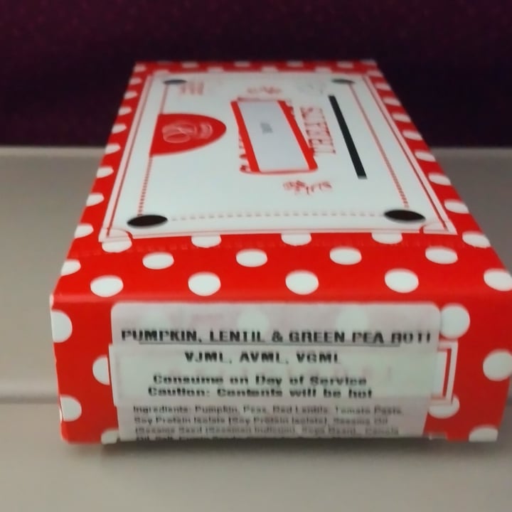 photo of Malaysia Airlines Vegetarian Vegan Meal (VGML) shared by @veganadam on  02 Sep 2022 - review