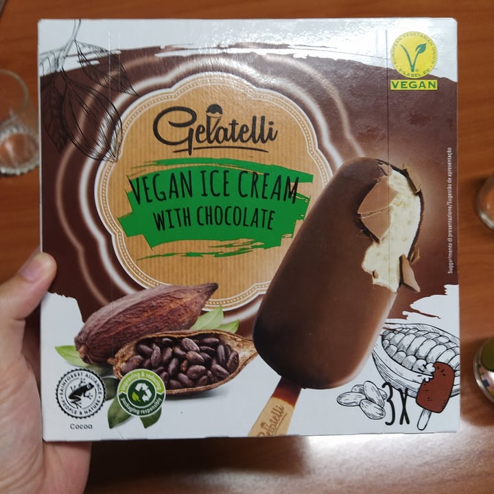 photo of Gelatelli Vegan Ice Cream With Chocolate shared by @lidiaaguilar on  15 Aug 2021 - review