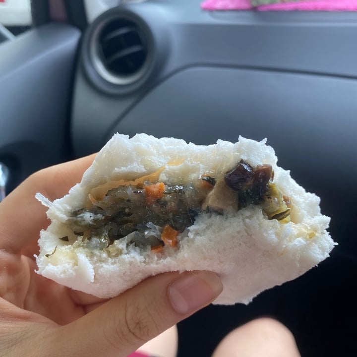 review photo of Greendot Plaza Singapura Truffle Mushroom Vegetable Bun shared by @hannahjtan on 26 Aug 2020 - review
