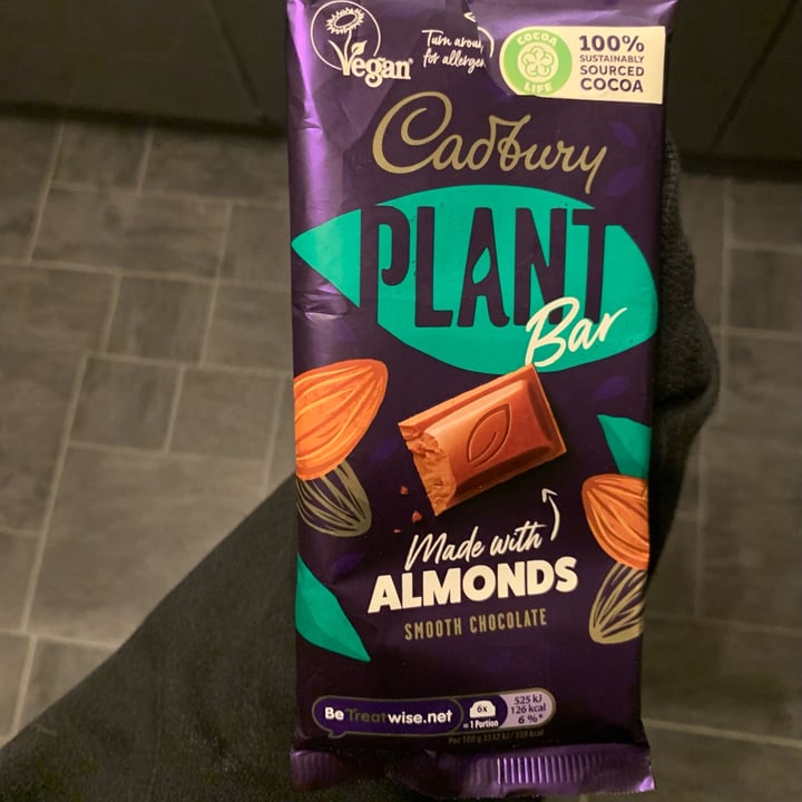 photo of Cadbury Plant Bar Salted Caramel shared by @vegneve on  17 Jan 2022 - review