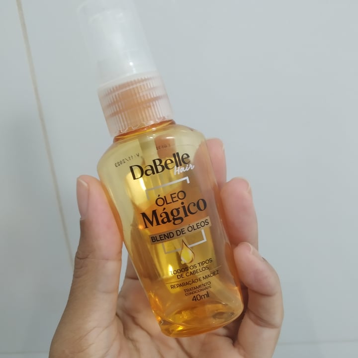 photo of DaBelle hair Óleo Mágico Blend de Óleos shared by @fisiovegana on  20 Apr 2022 - review