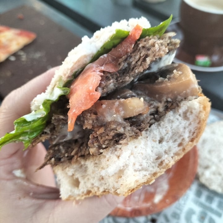 photo of Bossa Burgundy Mushroom And Lentil Burger shared by @michelleking on  04 Jul 2022 - review