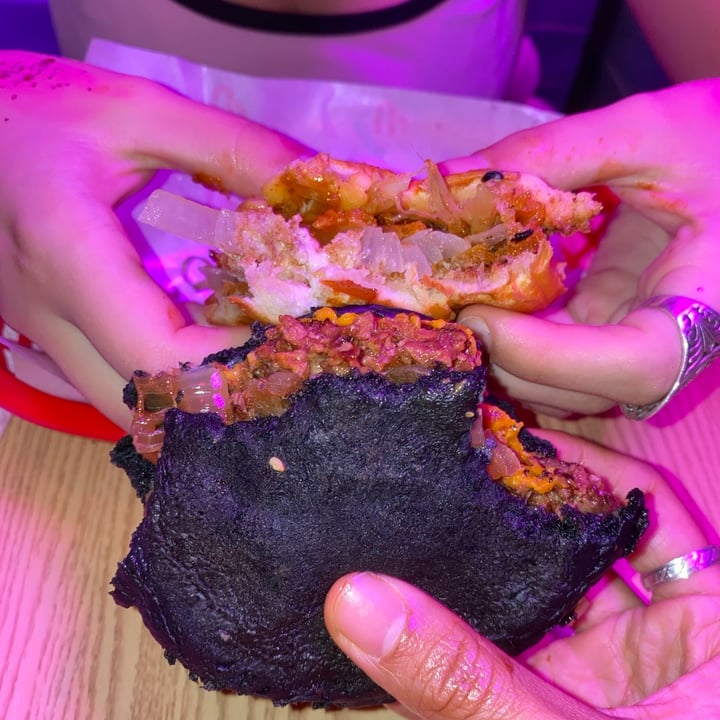 review photo of Big Dill Black Mamba Burger w/ Slime Fries shared by @heppisweetpotato on 19 Dec 2021 - review