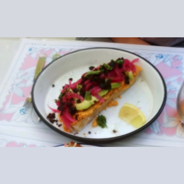 photo of La Capke - Café Güemes Avocado toast shared by @ailinvasicek on  12 Jun 2021 - review