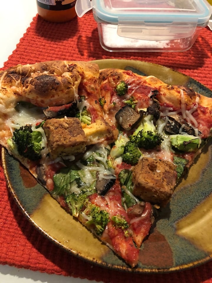 photo of Whole Foods Market Vegan fried tofu pizza shared by @llamasluvthis on  28 Feb 2020 - review