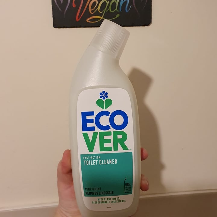 photo of Ecover Toilet Cleaner - Pine & Mint shared by @aveganlifewithjess on  06 Jan 2022 - review
