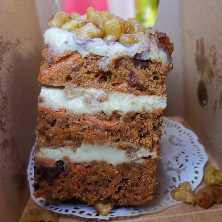 photo of Privé Paragon Carrot Cake shared by @plantiful on  27 Dec 2020 - review