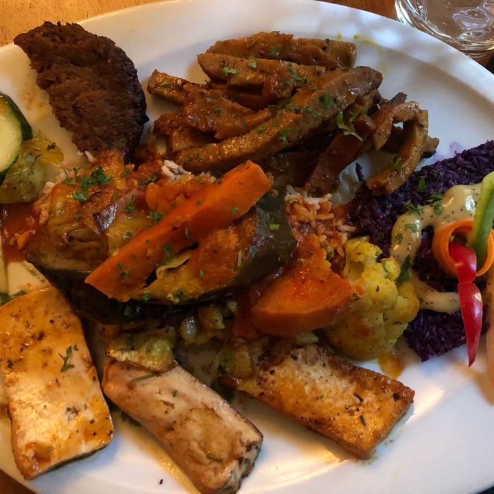 review photo of Le Grenier de Notre-Dame Assiette Berbère shared by @rabuchan on 15 Jul 2021 - review