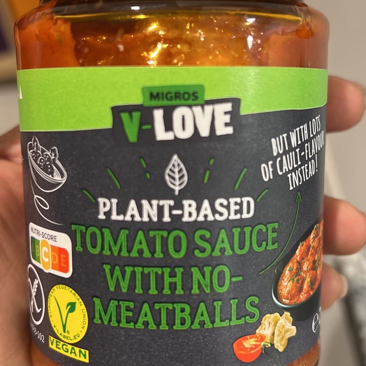 review photo of v-love tomato Sauce With No Meatballs shared by @fabiocchi on 03 Oct 2022 - review