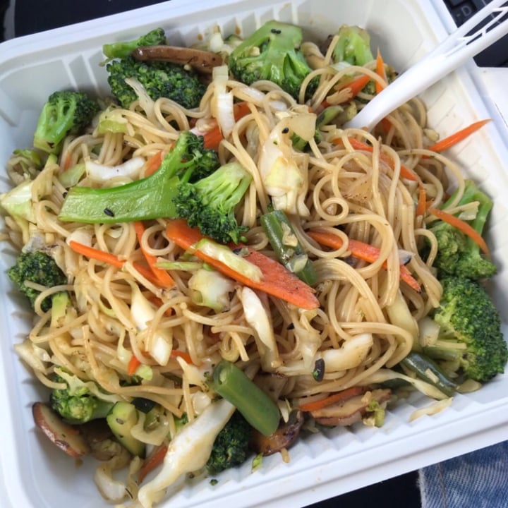 photo of Loving Hut Soba Noodles shared by @rachelsveganlife on  10 Oct 2021 - review