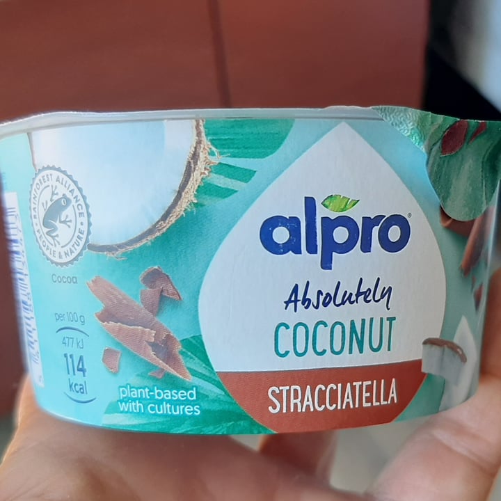 photo of Alpro Absolutely Coconut Stracciatella shared by @zetasimo83 on  27 Sep 2022 - review
