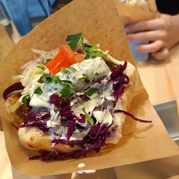 photo of Pita Paris Falafel pita shared by @giorgia99 on  18 Sep 2022 - review