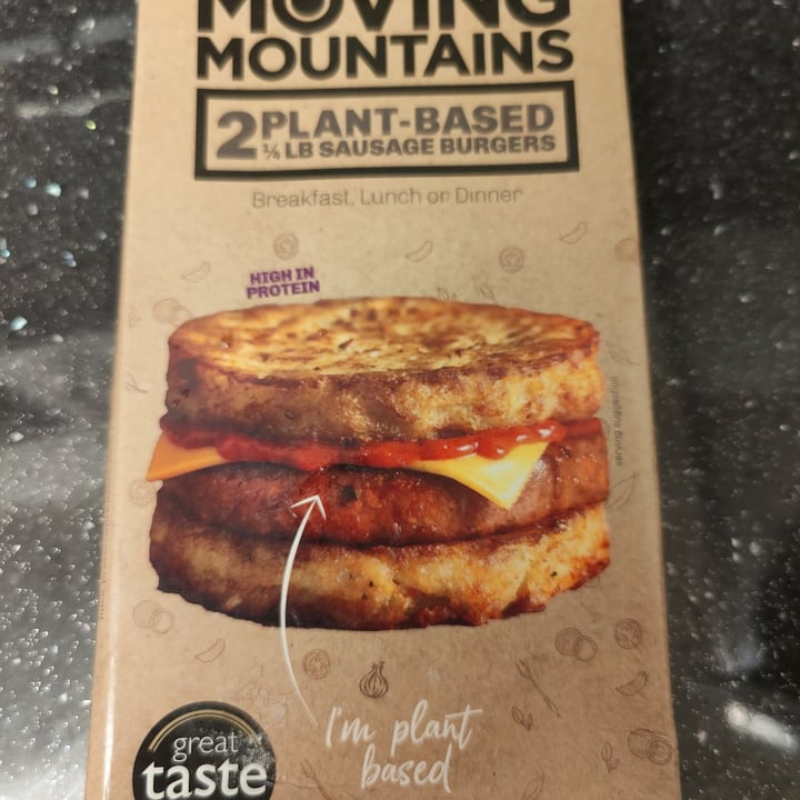 photo of Moving Mountains 2 plant-based 1/4 lb sausage burguers shared by @k1tt3n on  26 Feb 2022 - review