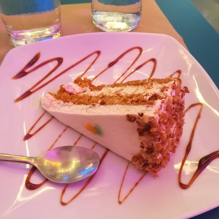 photo of Freedom Cakes Carrot cake shared by @juliastepanenko on  04 Mar 2022 - review