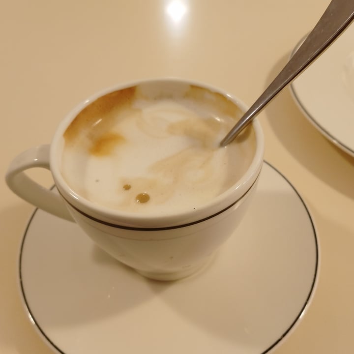 review photo of Pasticceria Venezia - a Vicenza dal 1964 Cappuccino Di Soia shared by @estertorti on 21 May 2022 - review