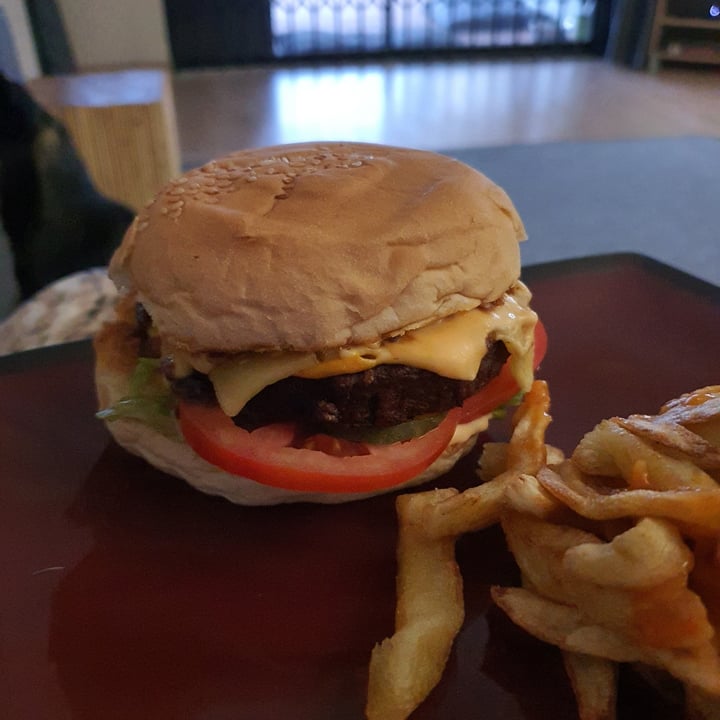 photo of Herbivorous The Beyond Burger shared by @jesscaga on  14 Aug 2020 - review