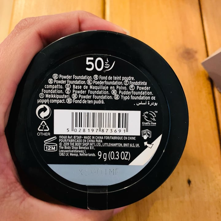 photo of The Body Shop Powder Fundation shared by @emylyfalcao on  21 Apr 2022 - review