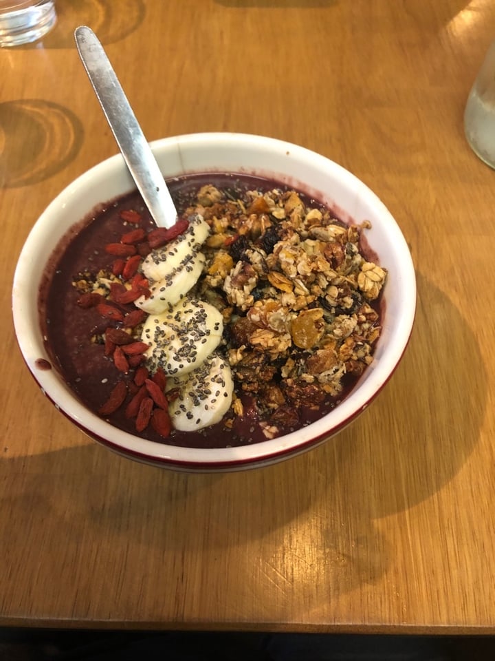 photo of Peck 20 Açai bowl shared by @soyboycarl on  09 Oct 2019 - review