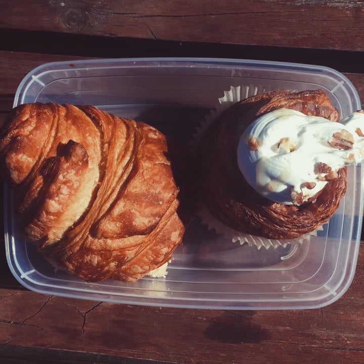 photo of Dolce Bakery Croissant shared by @thehumblechickpea on  15 Aug 2020 - review