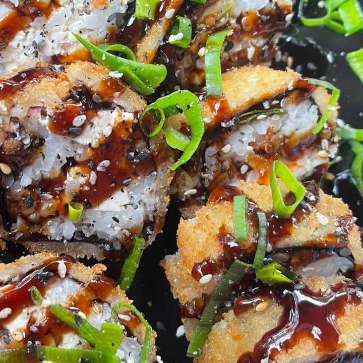 photo of Kora Vegan Sushi Hot Roll de Tofu e Tare shared by @pssthler on  20 Jun 2022 - review