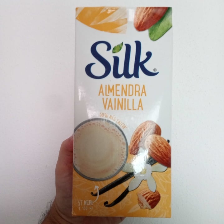 photo of Silk Almendra Sabor Vainilla shared by @rserdio on  18 Jun 2021 - review