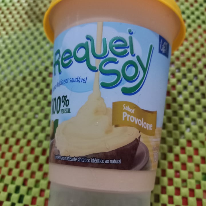 review photo of Requeisoy Requeisoy Sabor Provolone shared by @elisabetenogueira on 20 Mar 2022 - review