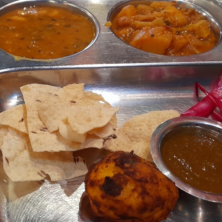 photo of Veggie Garden Thali shared by @saragomz on  20 Nov 2021 - review