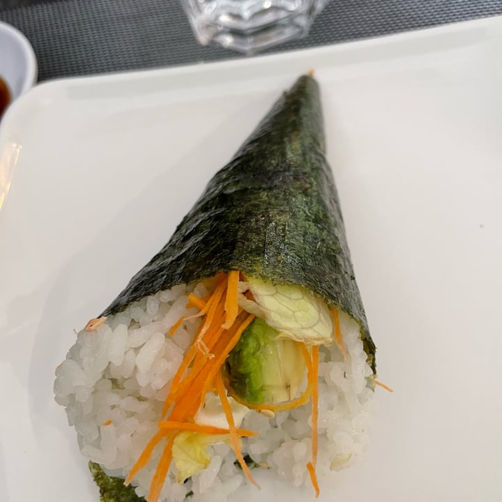 photo of Sushi Li temaki vegano shared by @iside01 on  20 May 2022 - review