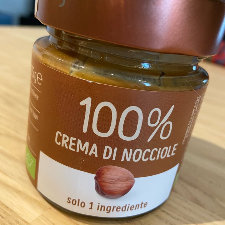 photo of Bennet Crema Di Nocciole shared by @9mel1na2 on  08 Jan 2022 - review