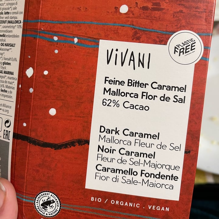 photo of Vivani Chocolate and salt caramel shared by @sofiamaragliano on  15 Apr 2022 - review