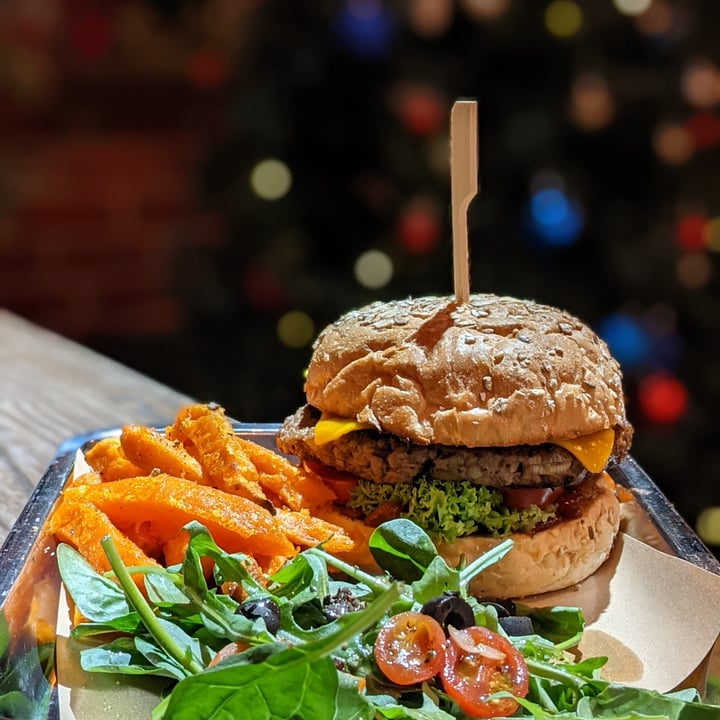 photo of Shake Farm Captain Possible Burger shared by @xinru-t on  27 Dec 2020 - review